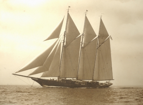 The "MIGRANT" by Edwin Levick and the Yacht's NYYC Decanters