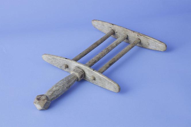 Scrimshaw Whale Bone Fishing Reel, American, 19th Century