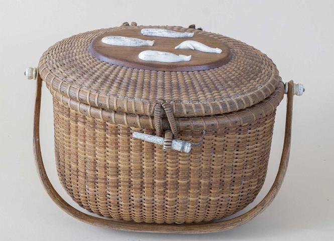 Nantucket Purse signed on base by Michael Kane and top has Four Carved Whalebone Whales. American Circa 1975