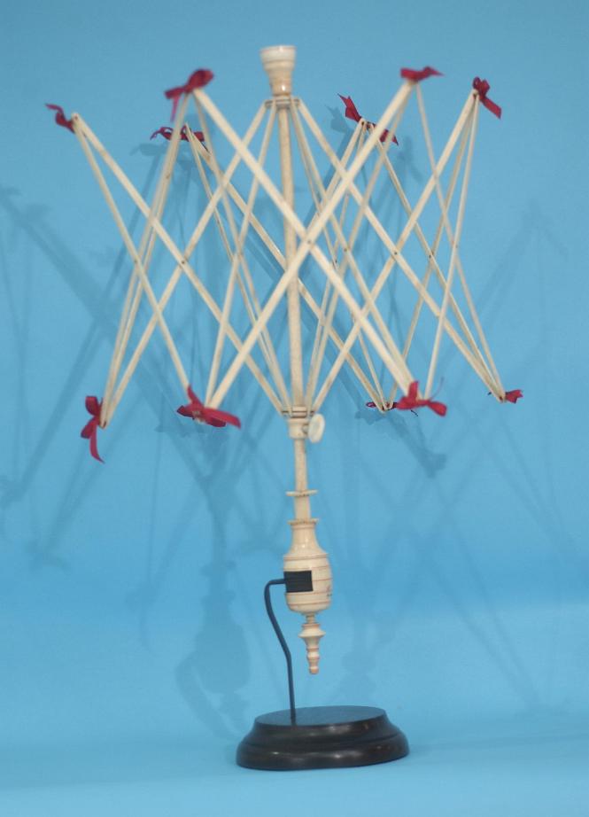 Scrimshaw Swift with Red Polychrome Decoration